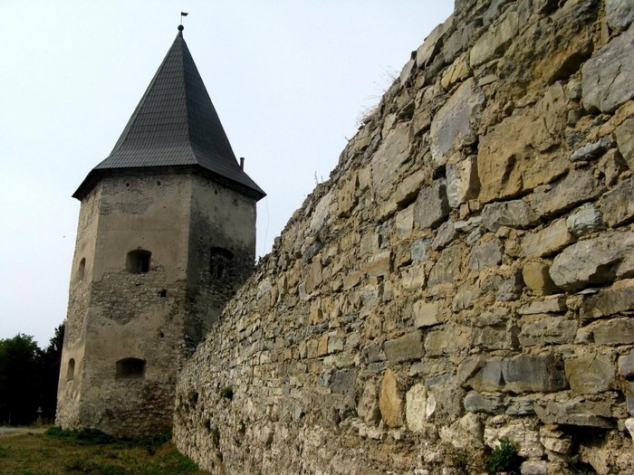 Замок у Кривче